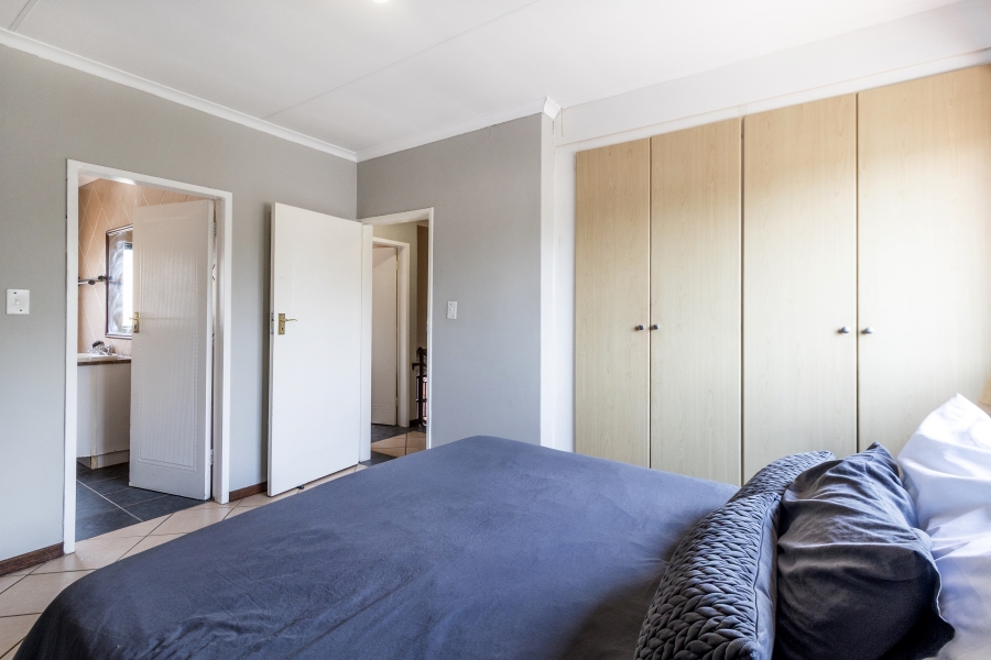 2 Bedroom Property for Sale in Boardwalk Meander Gauteng