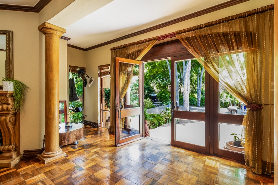 4 Bedroom Property for Sale in Waterkloof Gauteng