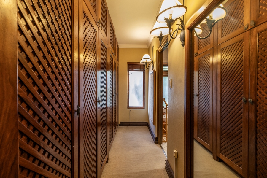 4 Bedroom Property for Sale in Waterkloof Gauteng