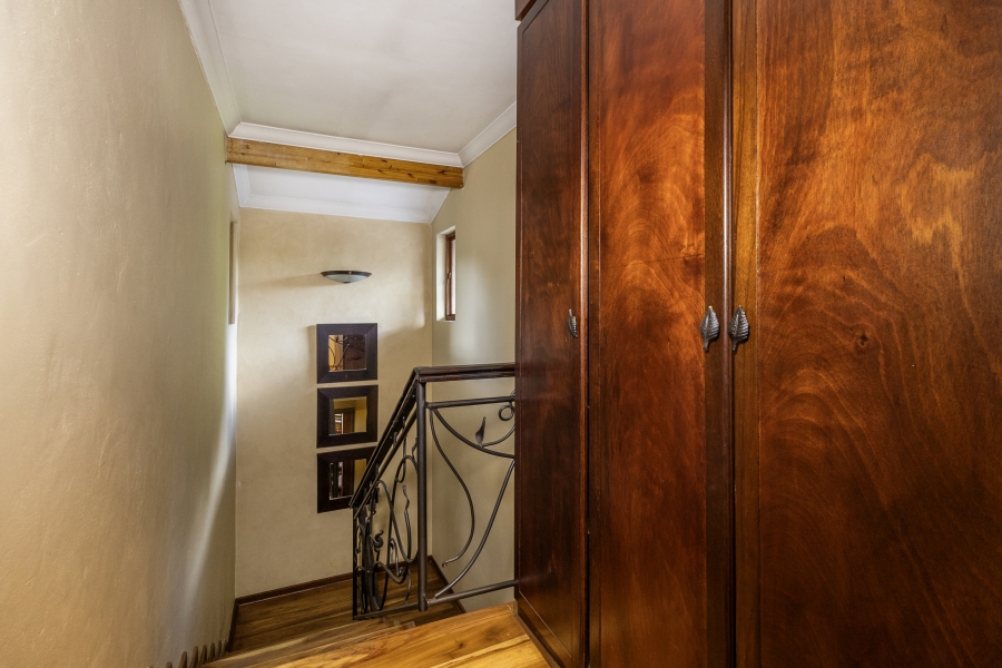 4 Bedroom Property for Sale in Waterkloof Gauteng