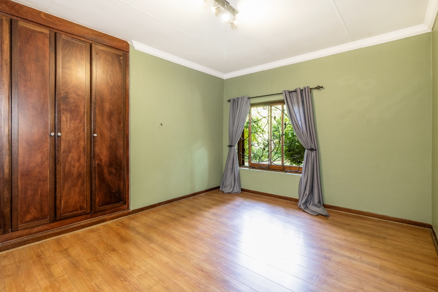 4 Bedroom Property for Sale in Waterkloof Gauteng