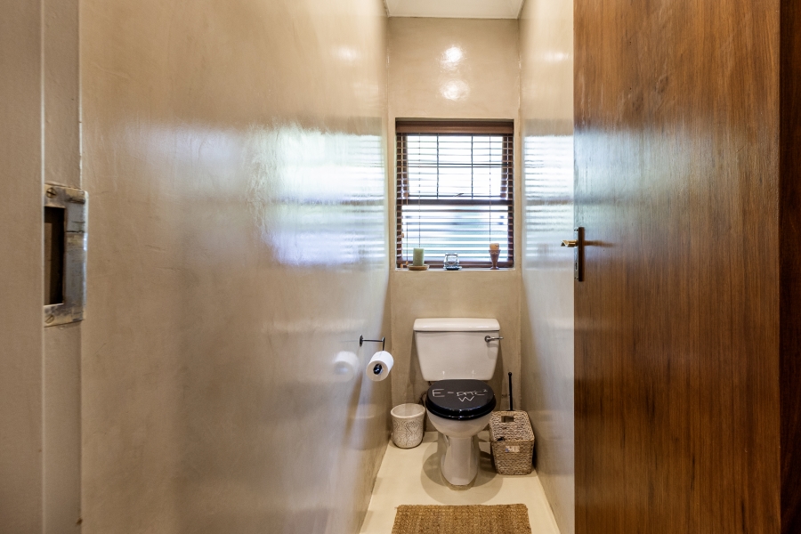 4 Bedroom Property for Sale in Waterkloof Gauteng