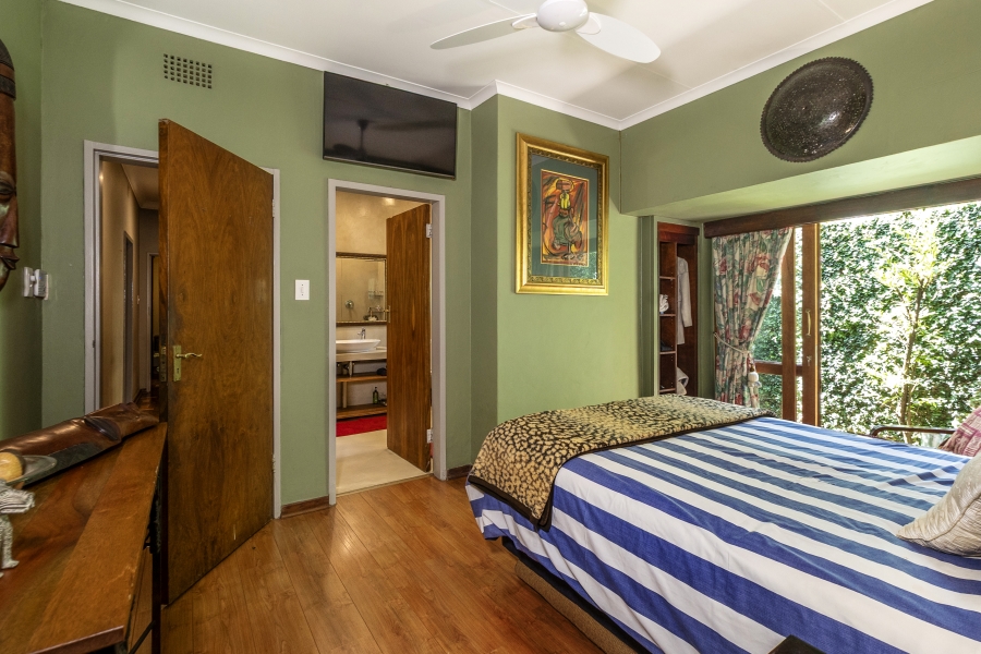 4 Bedroom Property for Sale in Waterkloof Gauteng