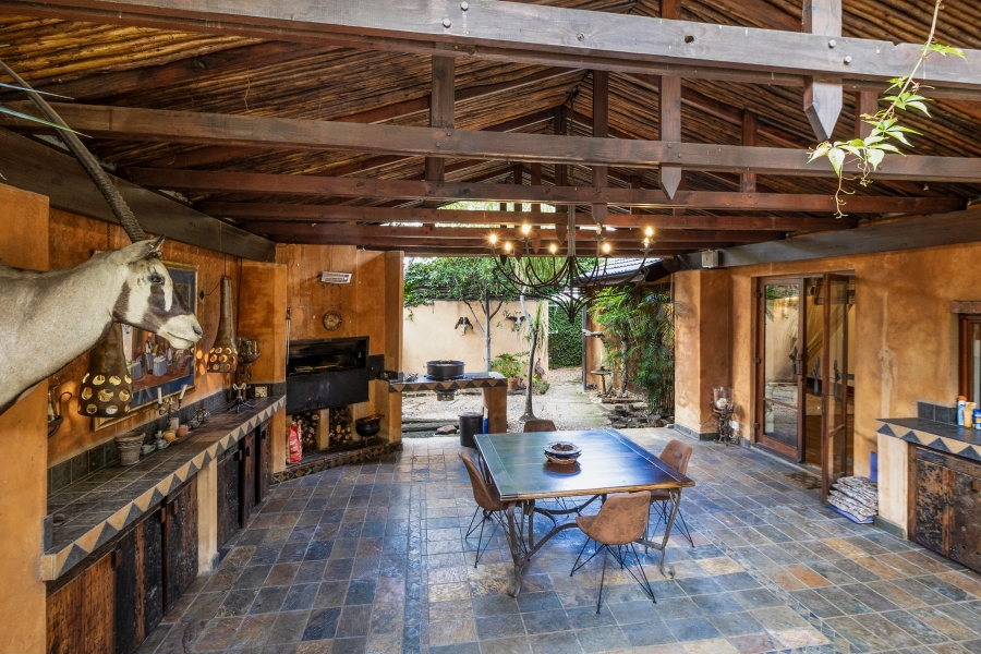 4 Bedroom Property for Sale in Waterkloof Gauteng