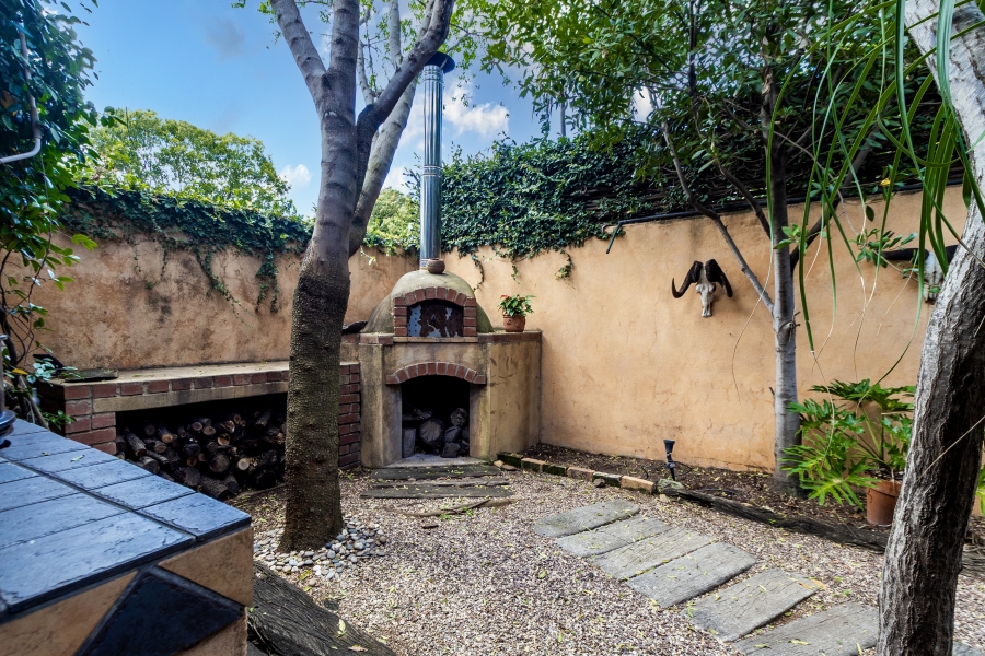 4 Bedroom Property for Sale in Waterkloof Gauteng