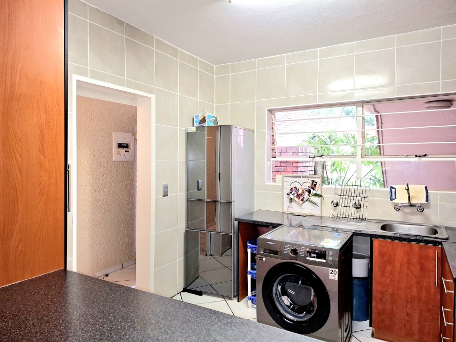 2 Bedroom Property for Sale in Windsor East Gauteng