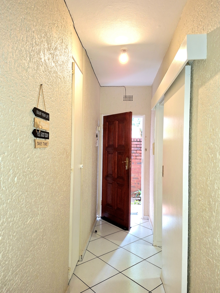2 Bedroom Property for Sale in Windsor East Gauteng