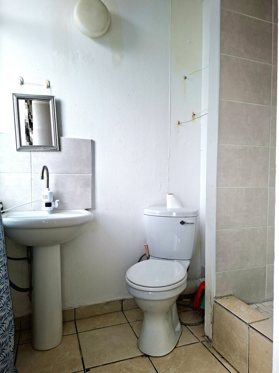 1 Bedroom Property for Sale in Ferndale Gauteng