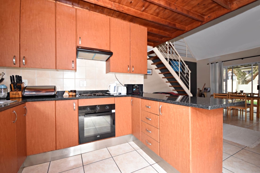 2 Bedroom Property for Sale in Bromhof Gauteng