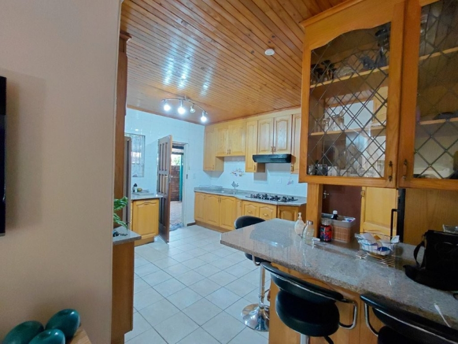 4 Bedroom Property for Sale in Klippoortje Gauteng