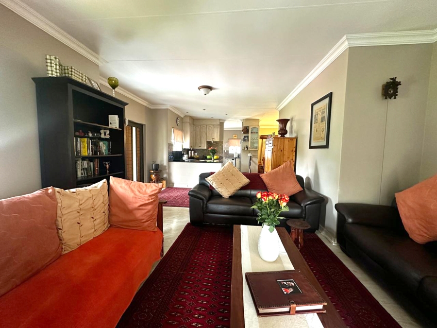 To Let 4 Bedroom Property for Rent in Moreleta Park Gauteng
