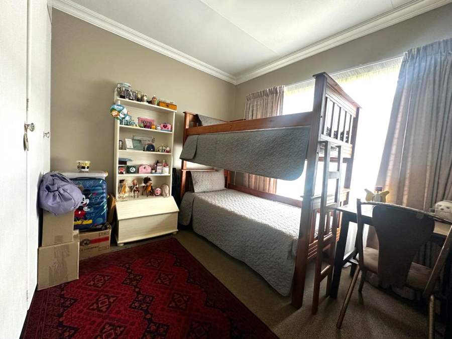 To Let 4 Bedroom Property for Rent in Moreleta Park Gauteng