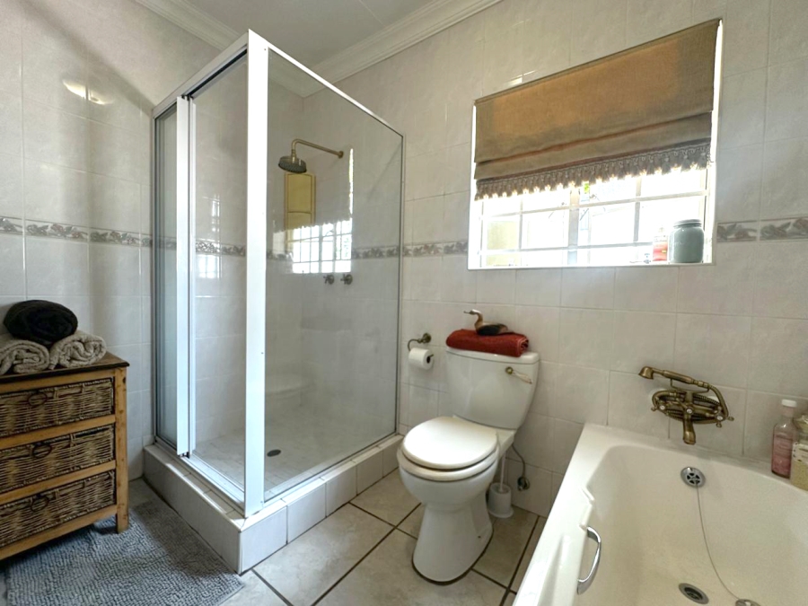 To Let 4 Bedroom Property for Rent in Moreleta Park Gauteng