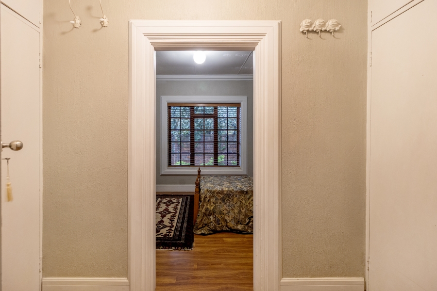 6 Bedroom Property for Sale in Moreleta Park Gauteng