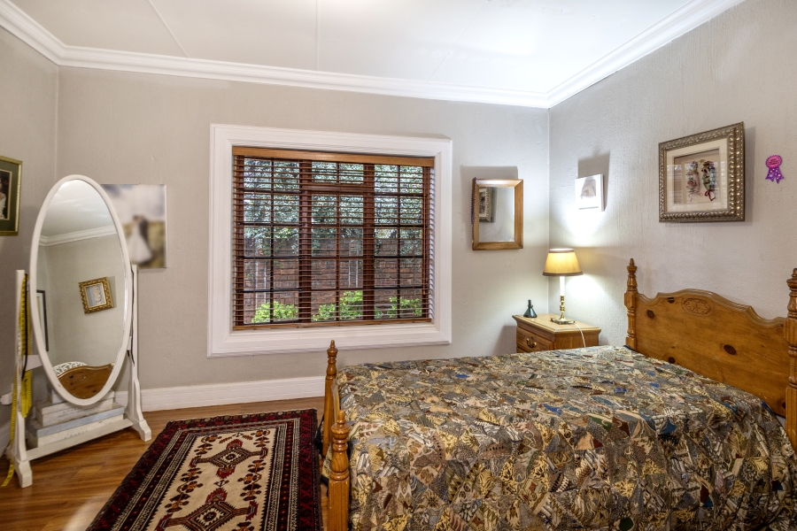 6 Bedroom Property for Sale in Moreleta Park Gauteng