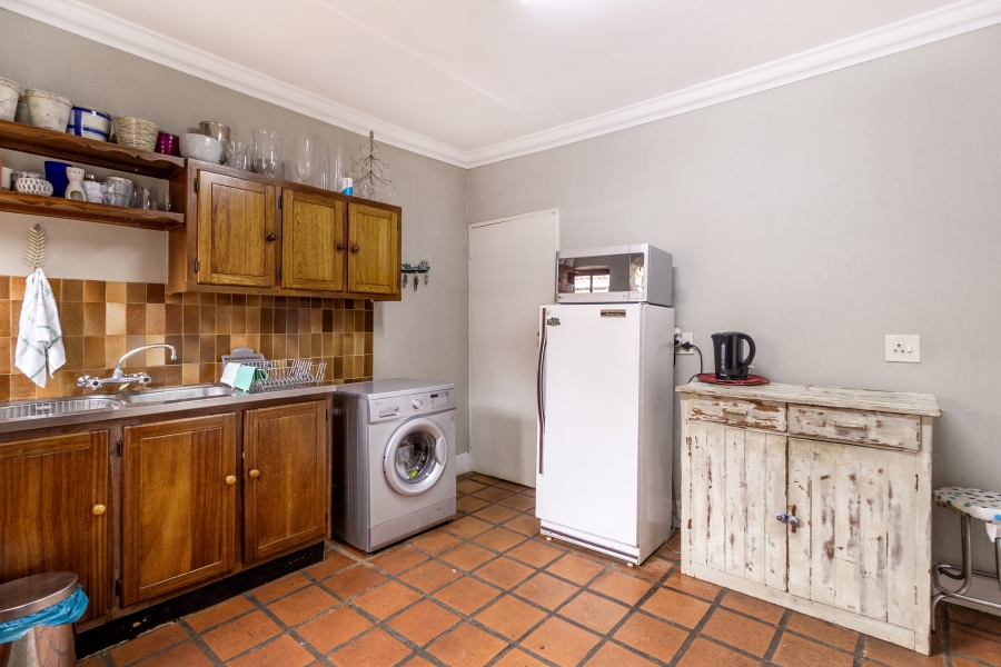 6 Bedroom Property for Sale in Moreleta Park Gauteng