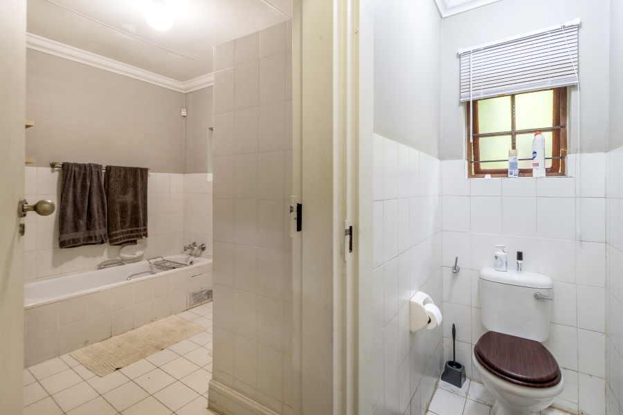 6 Bedroom Property for Sale in Moreleta Park Gauteng