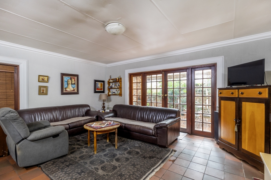 6 Bedroom Property for Sale in Moreleta Park Gauteng