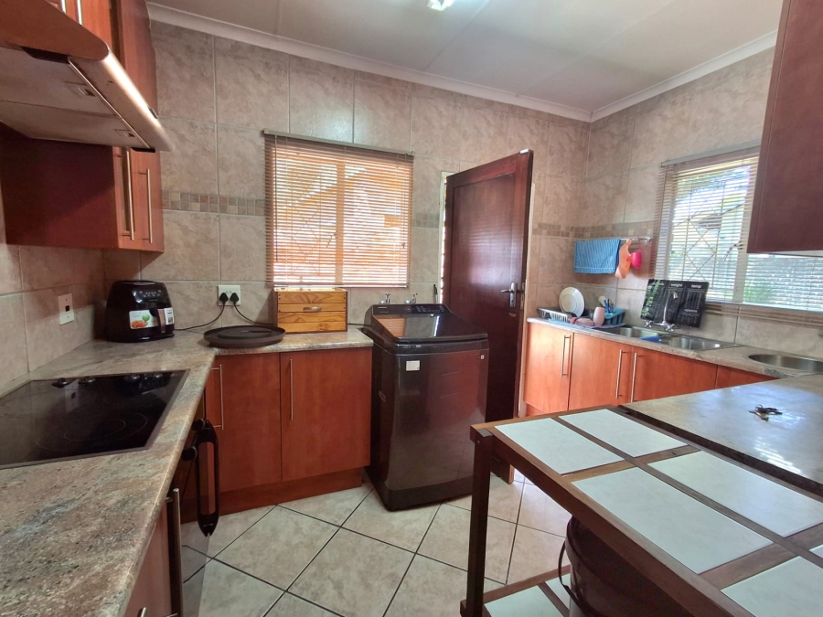 4 Bedroom Property for Sale in Bardene Gauteng