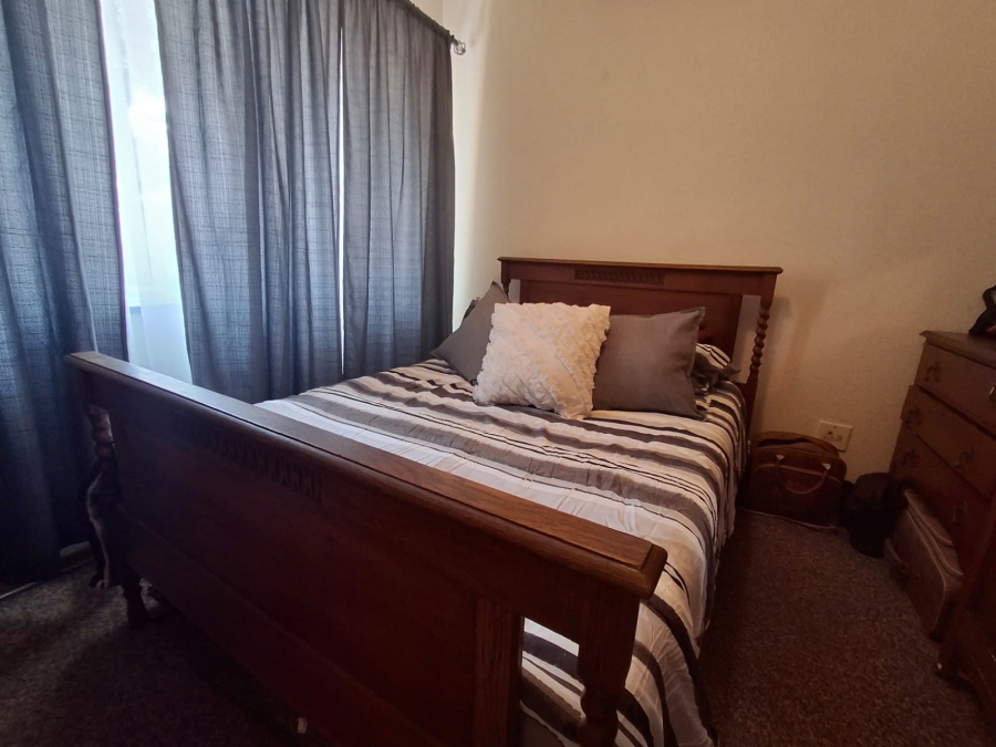 4 Bedroom Property for Sale in Bardene Gauteng