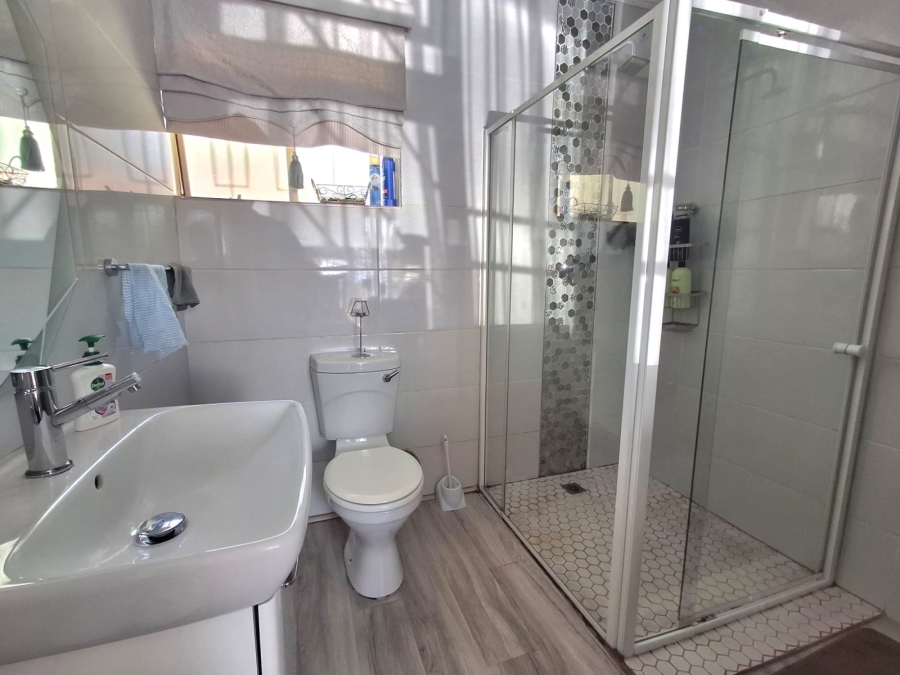 4 Bedroom Property for Sale in Bardene Gauteng