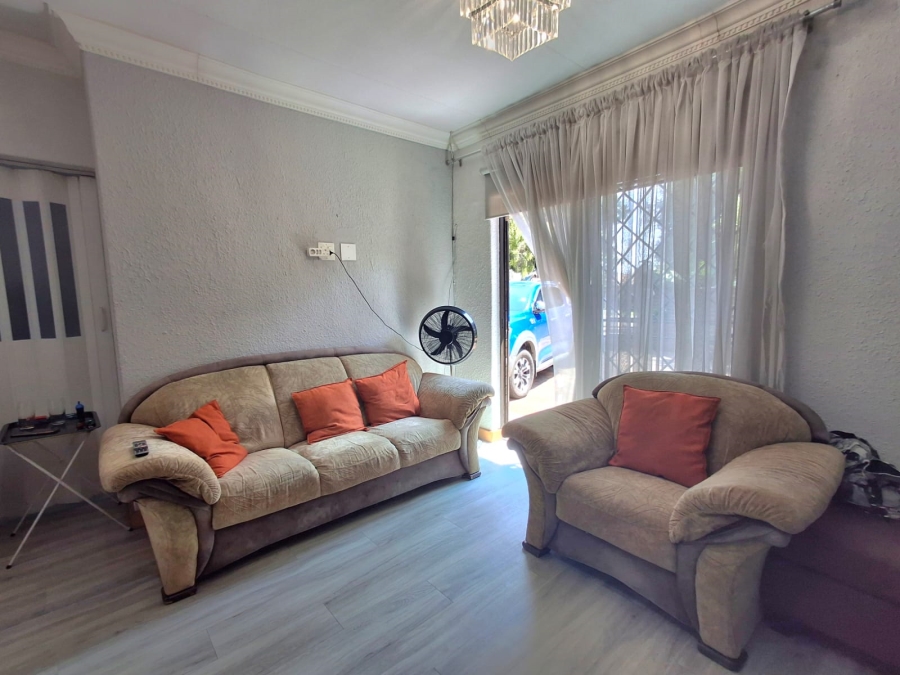 4 Bedroom Property for Sale in Bardene Gauteng