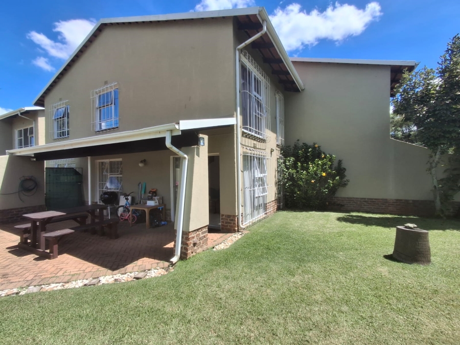 3 Bedroom Property for Sale in Farrarmere Gauteng