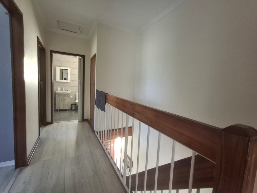 3 Bedroom Property for Sale in Farrarmere Gauteng