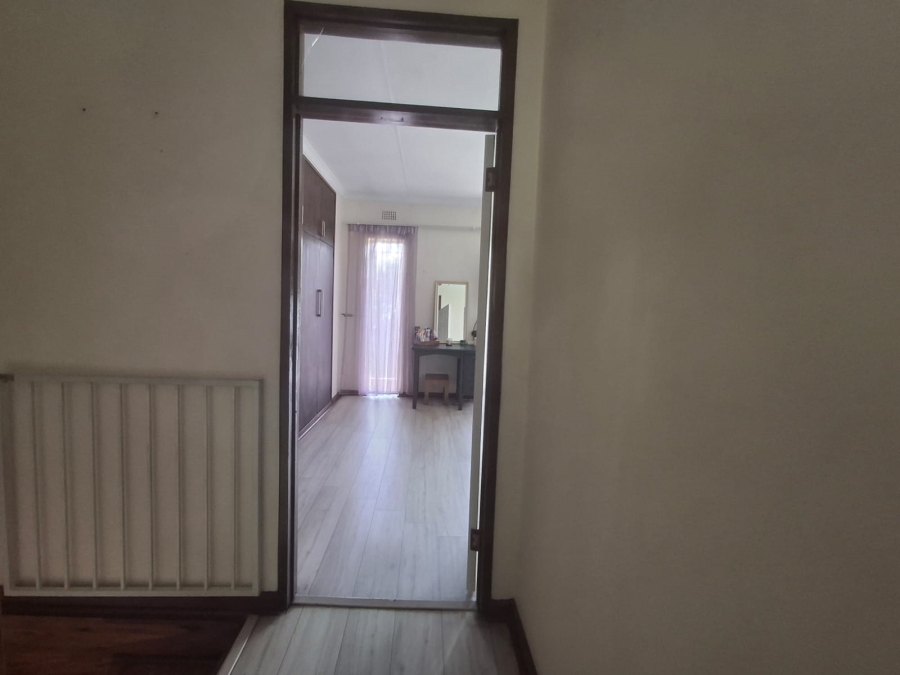 3 Bedroom Property for Sale in Farrarmere Gauteng