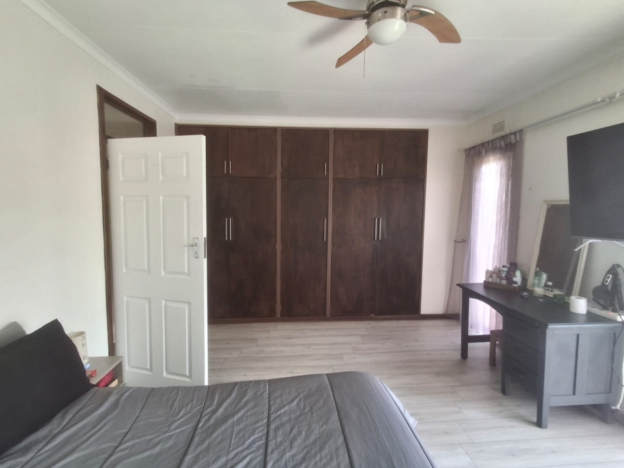 3 Bedroom Property for Sale in Farrarmere Gauteng