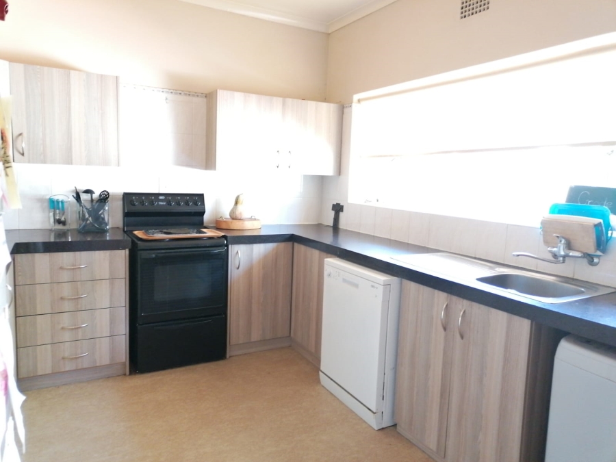 3 Bedroom Property for Sale in Farrarmere Gauteng