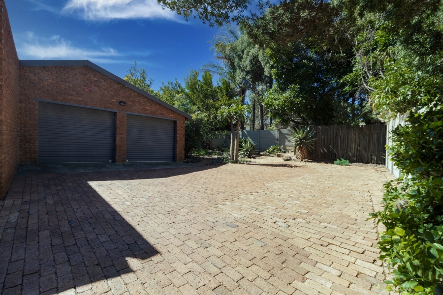 3 Bedroom Property for Sale in Monument Park Gauteng