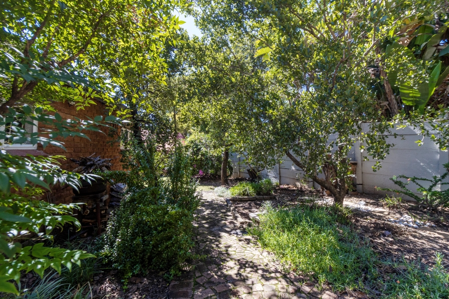 3 Bedroom Property for Sale in Monument Park Gauteng