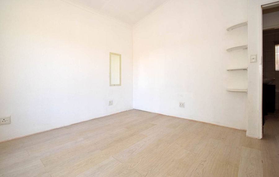 2 Bedroom Property for Sale in Sonneglans Gauteng