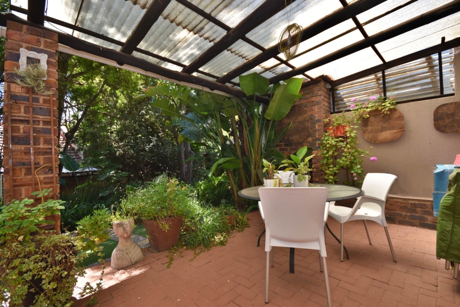 2 Bedroom Property for Sale in Sonneglans Gauteng