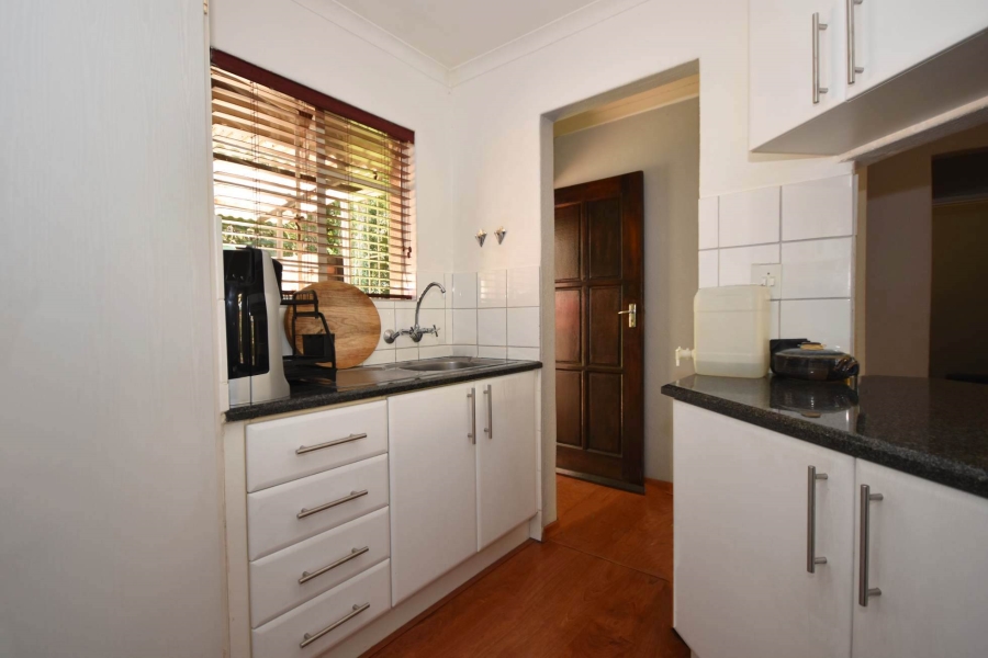 2 Bedroom Property for Sale in Sonneglans Gauteng