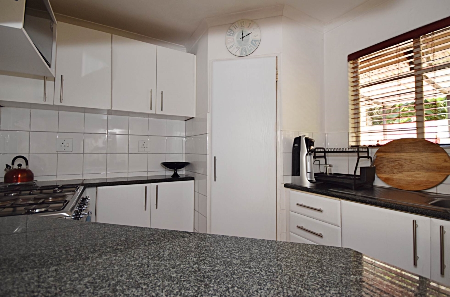 2 Bedroom Property for Sale in Sonneglans Gauteng