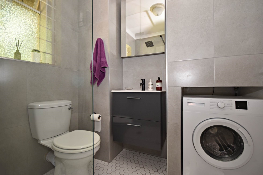 2 Bedroom Property for Sale in Sonneglans Gauteng