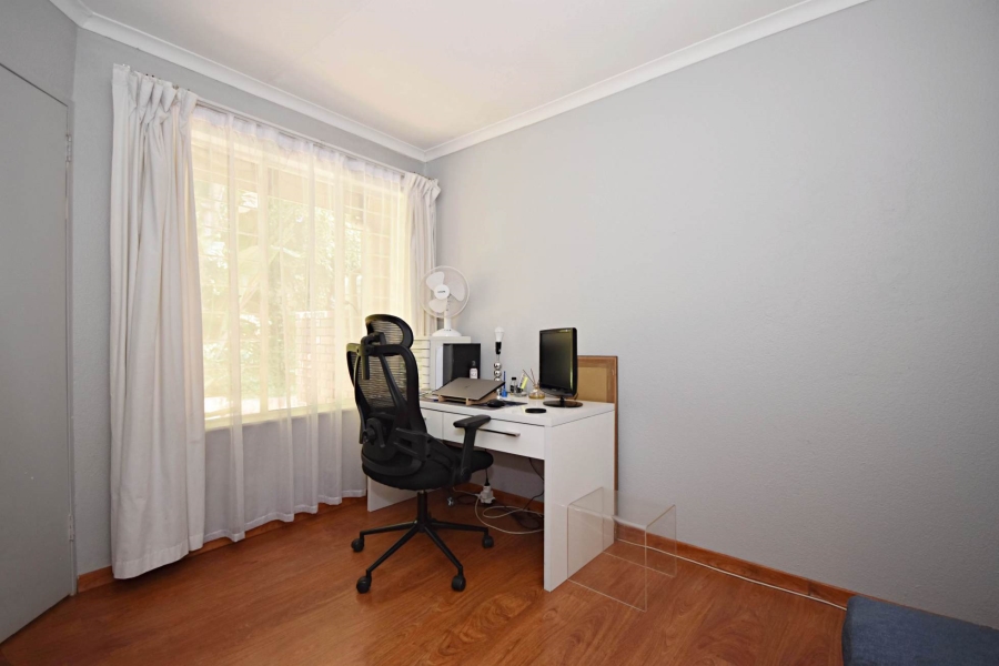 2 Bedroom Property for Sale in Sonneglans Gauteng