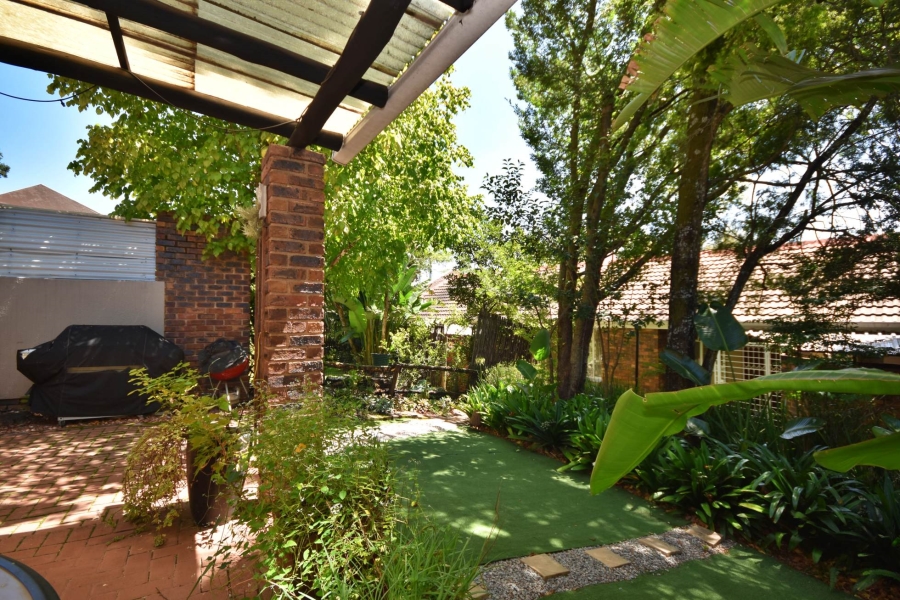 2 Bedroom Property for Sale in Sonneglans Gauteng