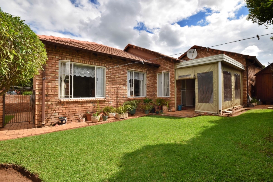 2 Bedroom Property for Sale in Olivedale Gauteng
