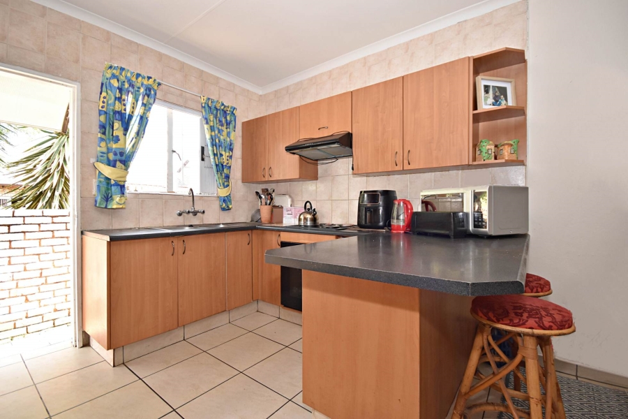 2 Bedroom Property for Sale in Olivedale Gauteng