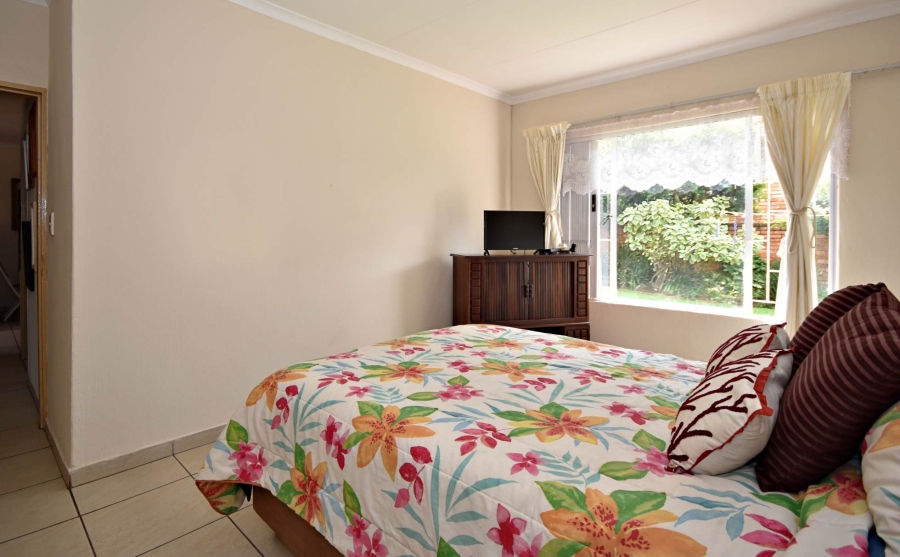 2 Bedroom Property for Sale in Olivedale Gauteng