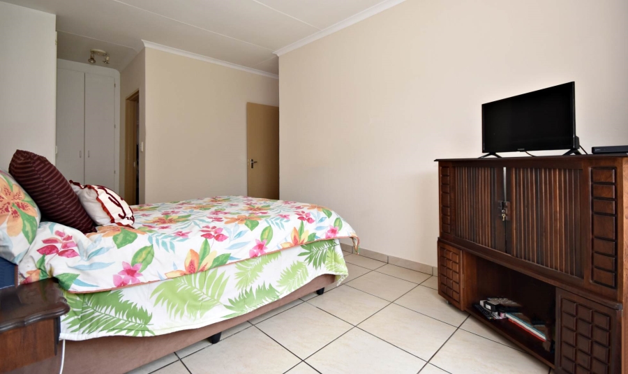 2 Bedroom Property for Sale in Olivedale Gauteng