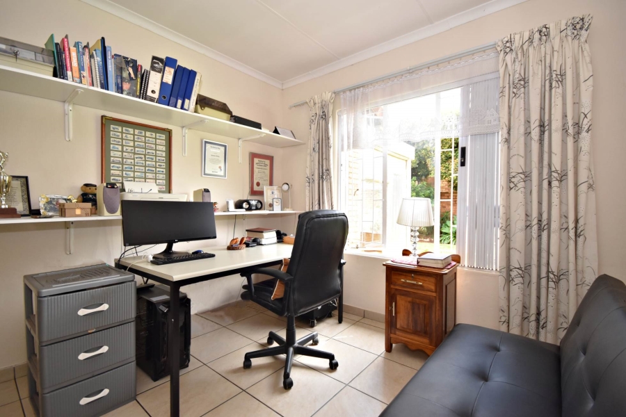 2 Bedroom Property for Sale in Olivedale Gauteng