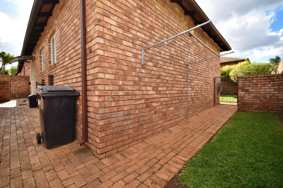 2 Bedroom Property for Sale in Olivedale Gauteng