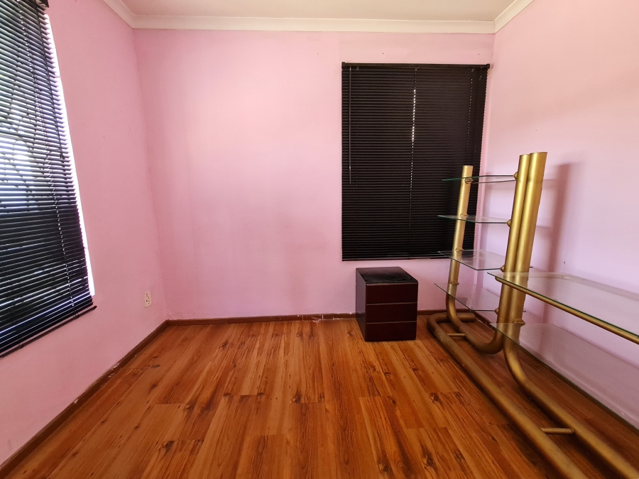 To Let 1 Bedroom Property for Rent in Bloubosrand Gauteng