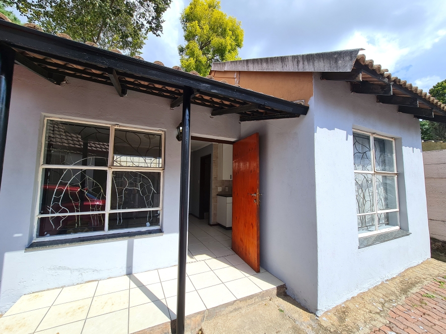 To Let 1 Bedroom Property for Rent in Bloubosrand Gauteng