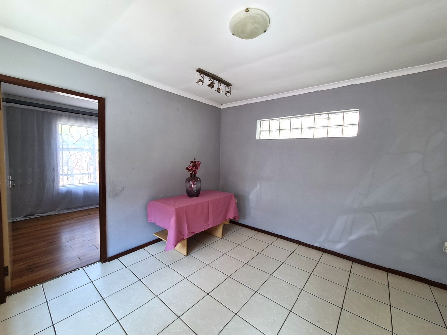 To Let 1 Bedroom Property for Rent in Bloubosrand Gauteng