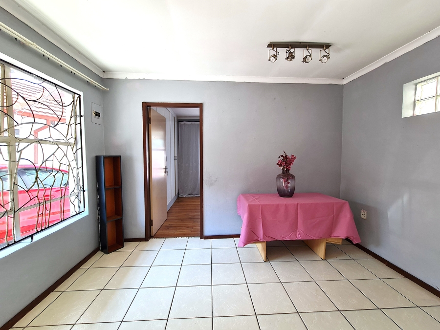 To Let 1 Bedroom Property for Rent in Bloubosrand Gauteng